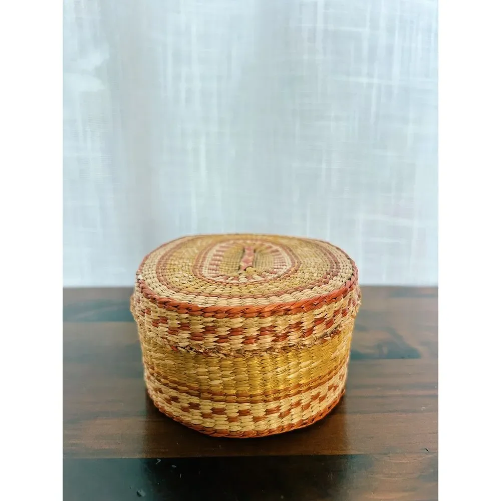 Vintage 1970s/1980s Chinese Hand-Woven Coiled Lidded Basket